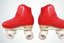 2016 New arrival Wholesale Price 4 Wheel Speed Roller Skates Shoes