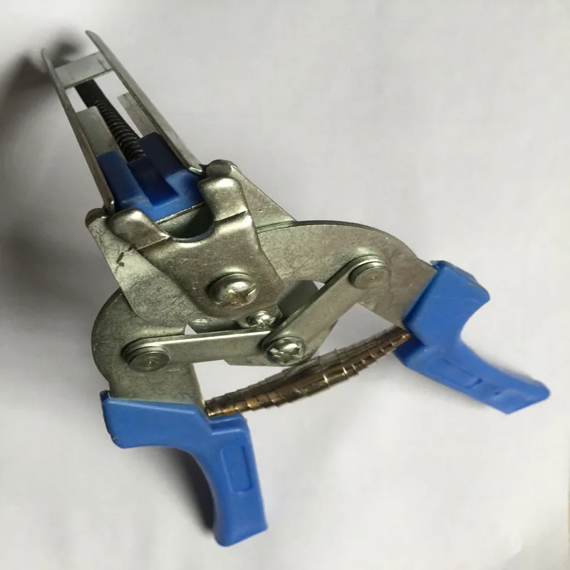 Free shipping Poultry cage clamp installation M nail fastening clamp