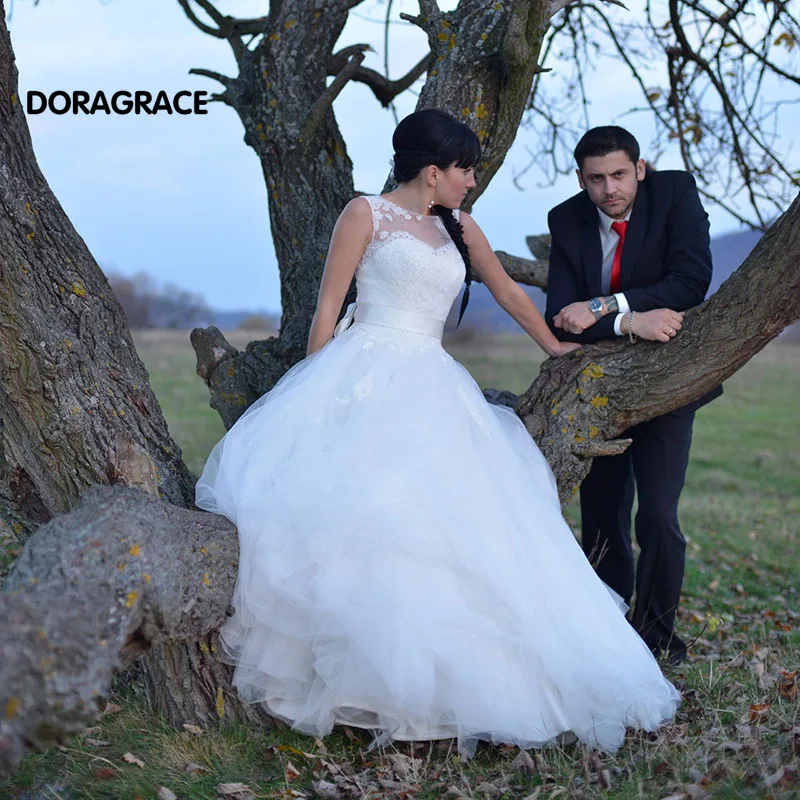 

Custom Made Romantic Applique A Line Tulle Wedding Dresses 2017 Wedding Gowns vestido de noiva DG0066