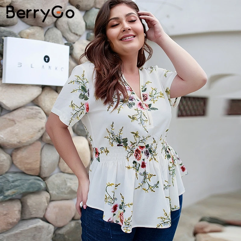 Женская блузка с цветочным принтом BerryGo летняя эластичная большого размера
