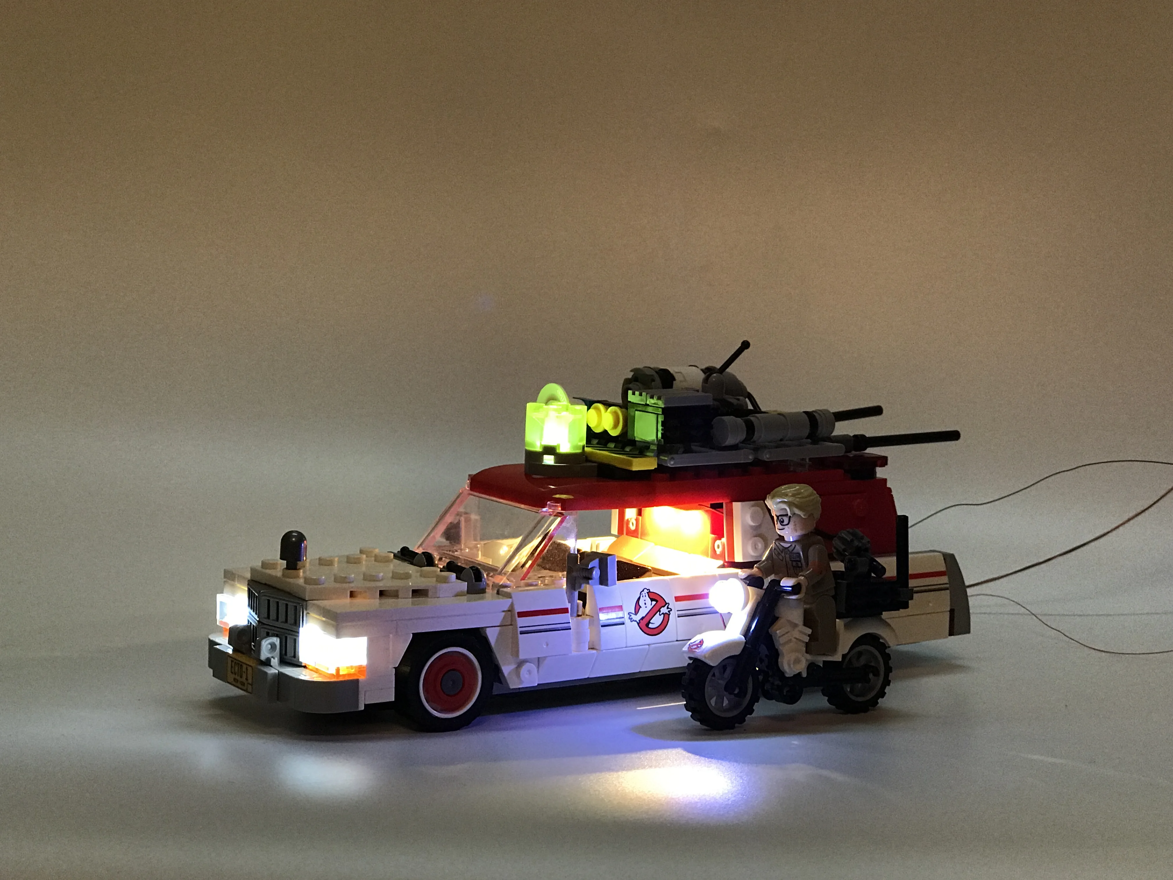 75828 16032 серия фильмов The Ghostbusters Ecto 1 & 2 DIY светодиодный светильник набор игрушек