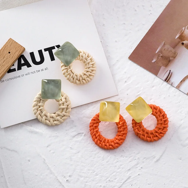 

MENGJIQIAO 2019 Summer New Circle Acrylic Rattan Preparation Colorful Straw Braid Drop Earrings For Women Fashion Pendientes