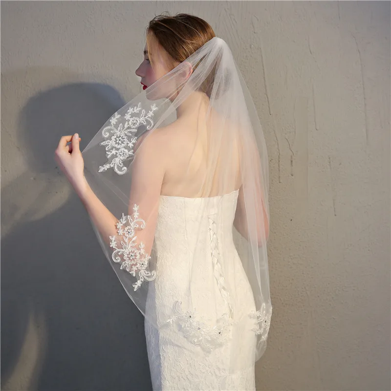 JaneVini 2018 Lace Applique Wedding Veil With Comb White Ivory Beaded Cut Edge Bridal Veils Short Tulle Veil for Bride Accessory