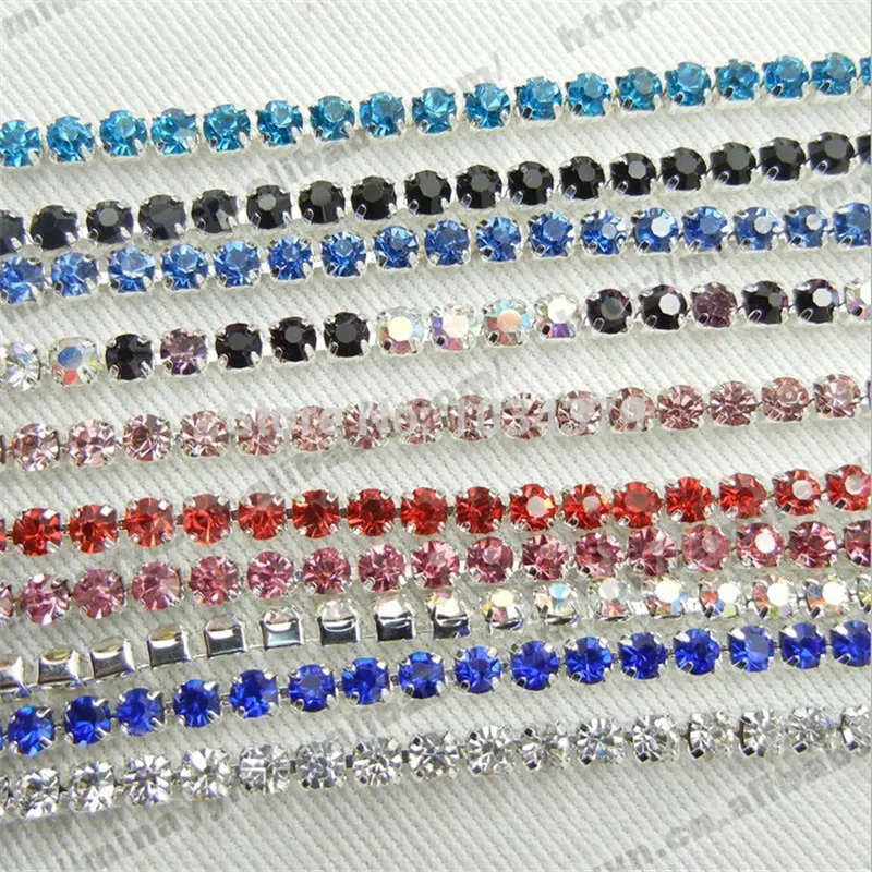 Italian Crystal and Gold Rhinestone Trim - SS12/3MM