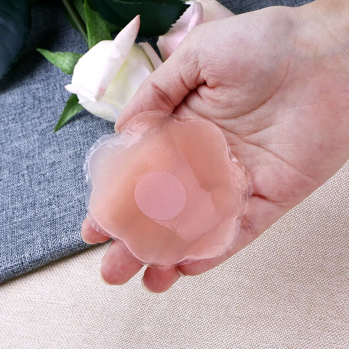 LUOEM 2 Pairs Pasties Bra Adhesive Silicone Nipple Covers Reusable Bra 2 Pair Breast Petals