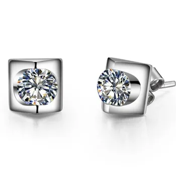 

Pretty 0.3Ct/Piece Moissanite Engagement Stud Earrings Test as Real Genuine 18K 750 White Gold Anniversary Earring High Quality