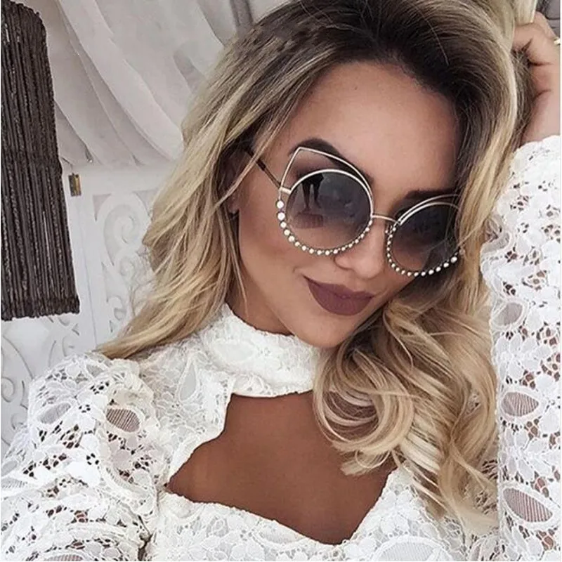 

Personality Fashion Women Cat Eye Diamond Sunglasses Oversized Brand Design Luxury Set auger Sun Glasses Shades Eyewear Oculos