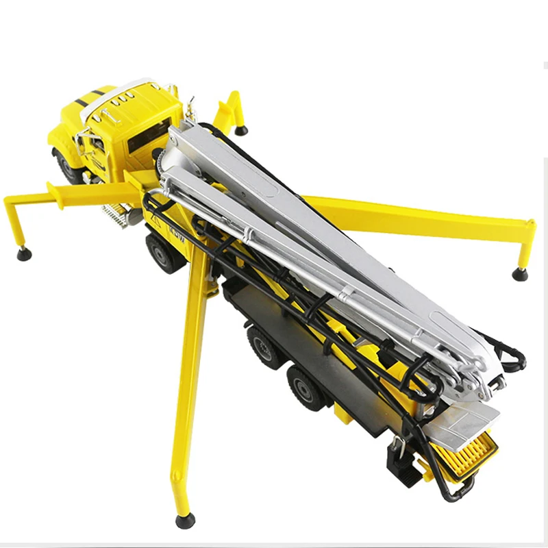 Литой под давлением бетононасос грузовик 1:55 80 см Складная труба 4 ...