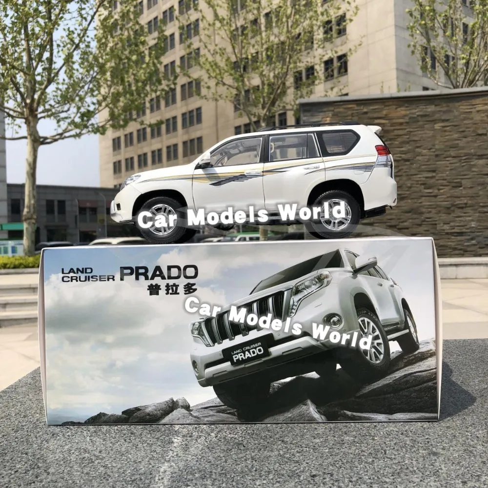 Литая под давлением модель автомобиля для Land Cruiser Prado 1:18(белый)+ маленький подарок