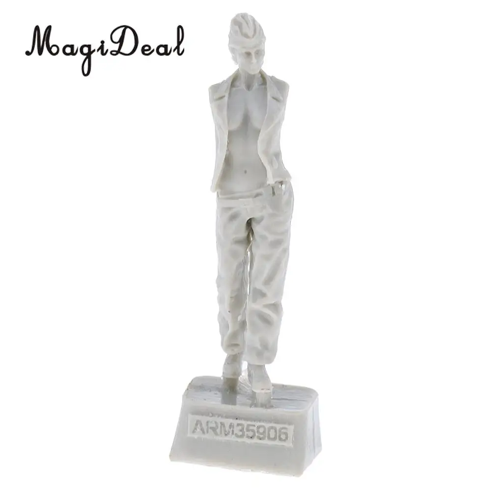 MagiDeal Popular 1/35 WWII German Female Tank Soldier Figure Unassembled Unpainted Resin Kit 6cm
