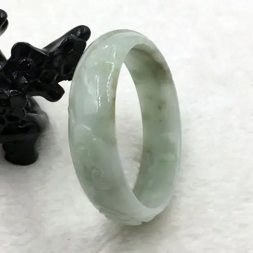 

3061 Hand-carved Certified Grade A Natural Green Jadeite Jade Bracelet Bangle