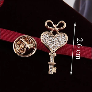 brooch1