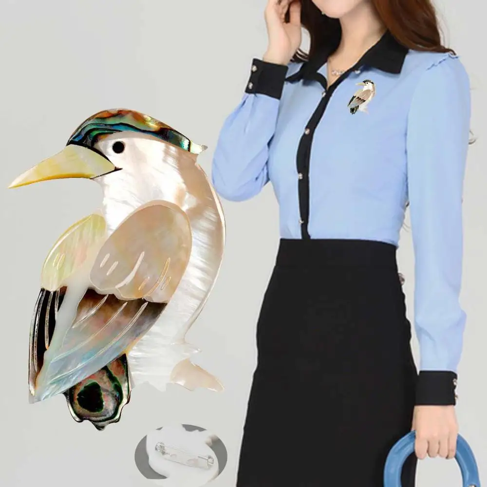 

Fashion Ladies Easy To Match Brooch Temperament Natural Abalone Shell Jewelry