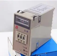 

LC-48 pointer type temperature controller 399 degree mounting dimension 48X96