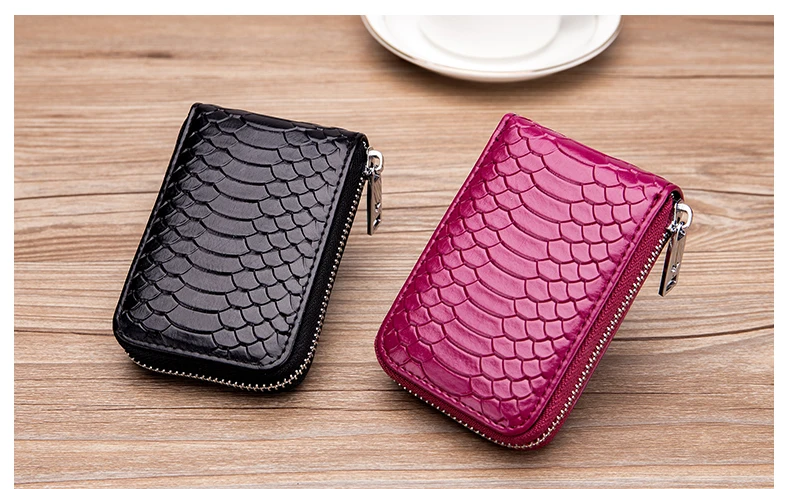 Lomelobo Unisex Serpentine Card Holder Split Leather Women Men Credit ID Business Cards Wallet Fashion Bank Cards bag Coin Purse HCL7148 Details (11)
