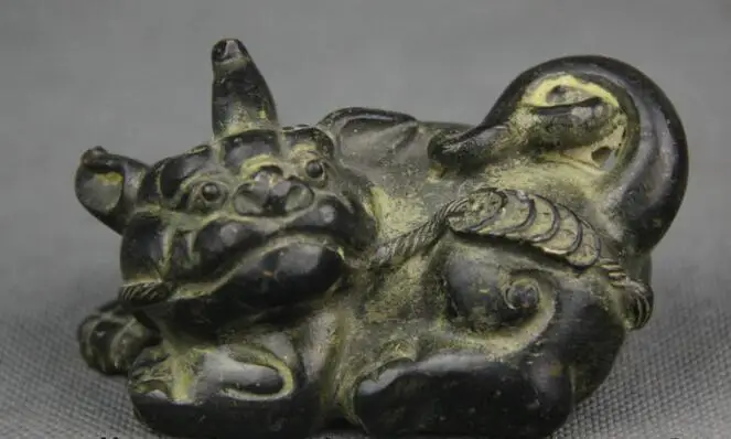 

S0874 4" Old Chinese Folk Bronze Wealth Unicorn Beast Animal Coin Statue Sculpture