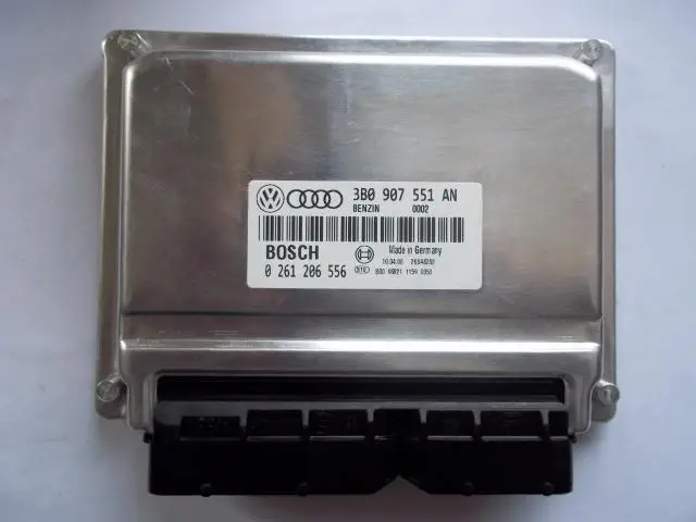 

Free Delivery.A4 car engine computer board 3B0 907 551 AN 0261206556
