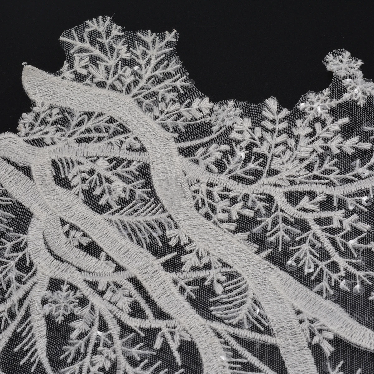 New Style Bridal Lace Applique Embroidery Motif Trim Fashionable DIY Applique for Wedding Dress Home Decoration 510x240mm