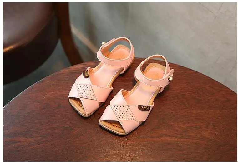 girls sandals (91)