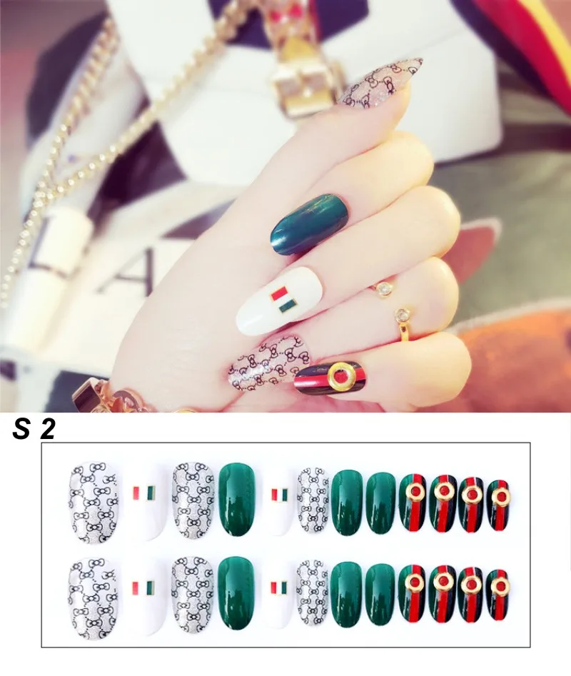 S 2 24 Pcs/Set False Nails Full Cover Artificial Fake Nails Press On Tips Painted Design Stickers Short Art Tips with Color Cute Red - Цвет: S 2