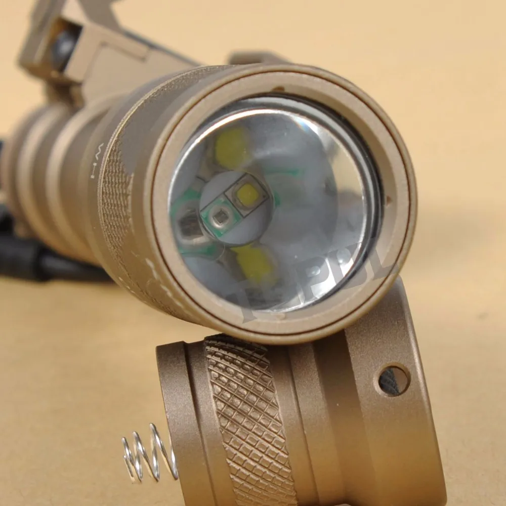 Lanterna com Montagem em Trilho Luz de Visão Tgpul Scout Noturna Constante - Momentânea Luz Branca Rifle Tocha Picatinny M600v ir 21 Cheap Luzes de armas