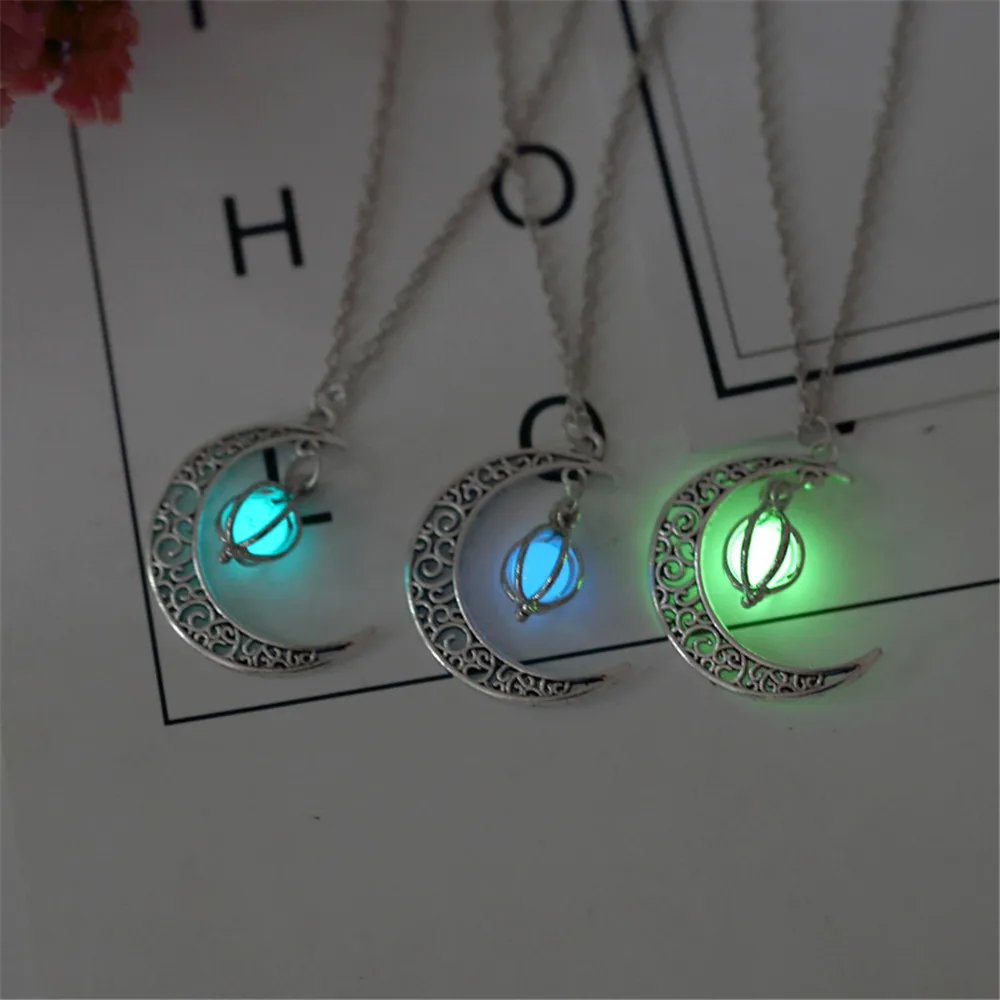 

2019 New Hot Moon Glowing Pendant Necklace Gem Charm Necklace Jewelry Silver Plated Women Hollow Luminous Stone Necklace Gifts