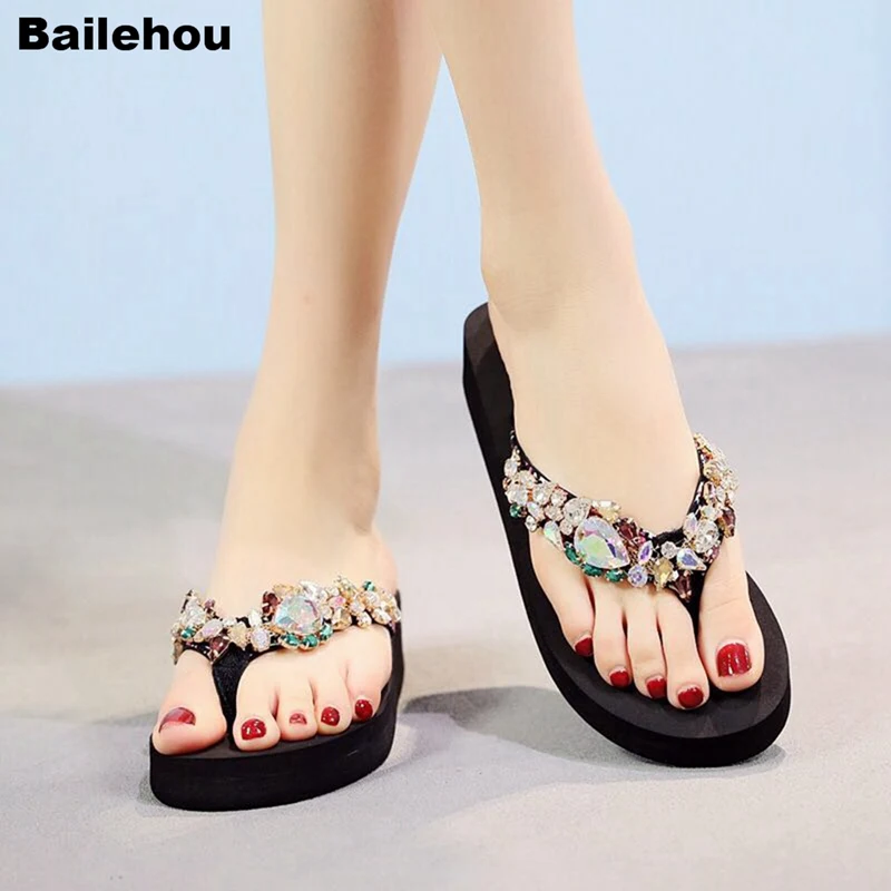 

Women Beach Crystal Slippers Platform Summer Shoes Women Rhinestone Wedge Slides Big Size Flip Flops Low Heel Sandal For Holiday
