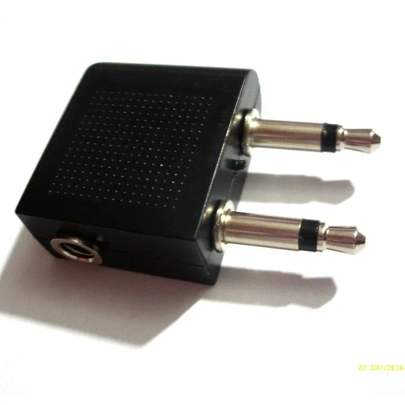 

1 pcs Airplane Air Plane 3.5mm Stereo Headphone earphone Socket Adapter connector s0n22 P50