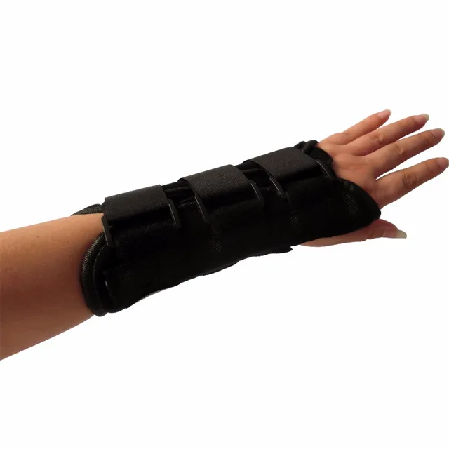 Fracture fixation of wrist joint with ulnar bone fractures