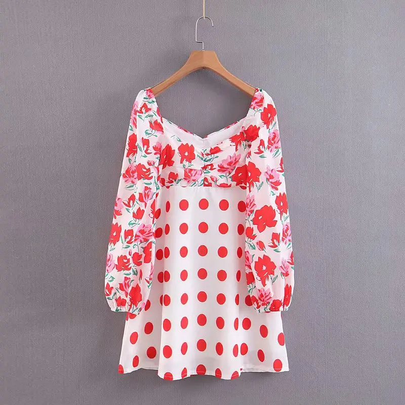 The small show off in an ostentatious manner. 65-6236 European and American fashion color matching flower dress