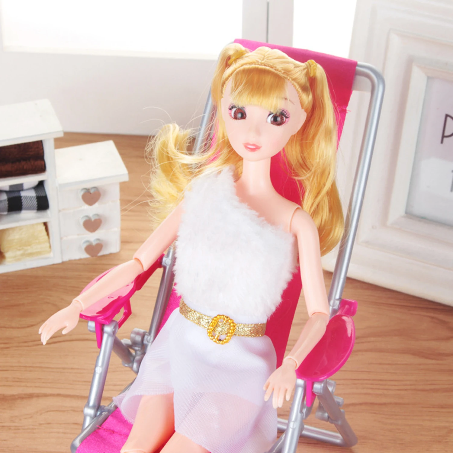 Kids Mini Foldable Lounge Rocking Beach Chair Deckchair Recliner Sunbathing Chair Dollhouse Furniture Accessories for Barbie Toy Kids Mini Foldable Lounge Rocking Beach Chair Deckchair Recliner Sunbathing Chair Dollhouse Furniture Accessories for Barbie Toy