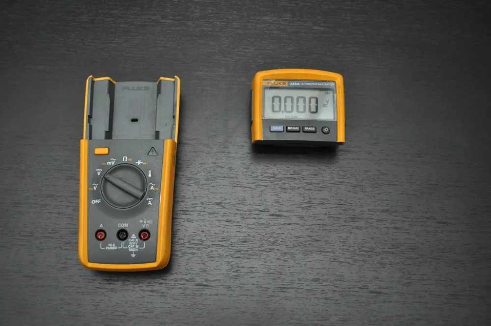 Fast arrival Fluke 233 / AKIT MultiMeter Tru RMS with Removable Head and Accessories
