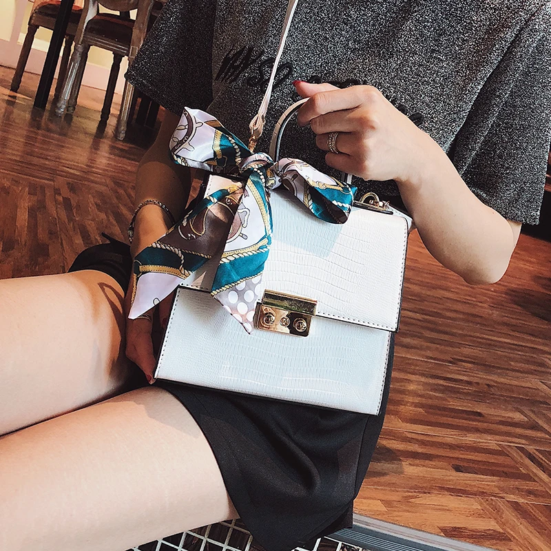 

2018 New Fashion Women's Designer Handbag Bow Portable Square bag Quality PU Leather Women bag Lock Tote Shoulder Crossbody Bag