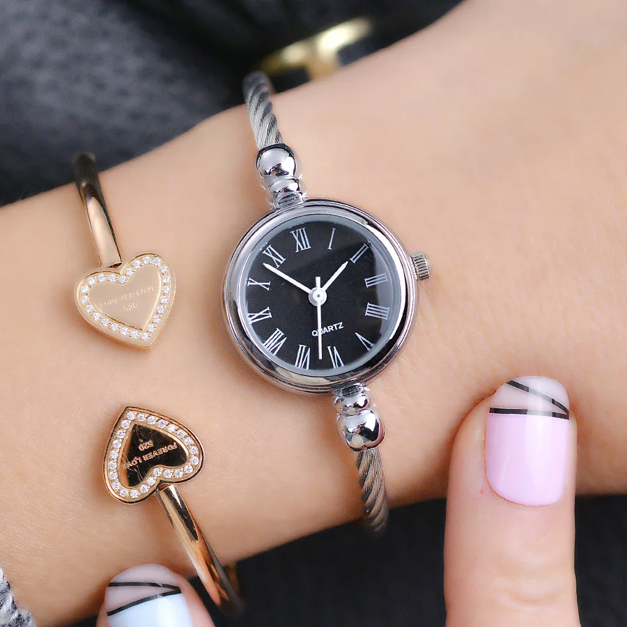 

Simple Silver Women Watches Elegant Small Bracelet Female Clock Fashion Brand Roman Dial Retro Ladies Wristwatches Gift
