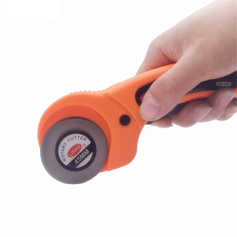 1 Pcs 45mm Wheel knife Stainless Steel Blade Knife Patchwork Cutting Wheel Exquisite Workmanship