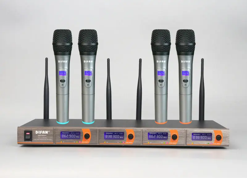 4 канал УКВ беспроводной микрофон микрофон системы SM-5520
