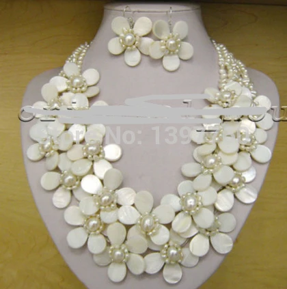 

Miss charm Jew.75 Pretty!Natural White FW Pearl&Shell Flower Necklace Set (A0513)