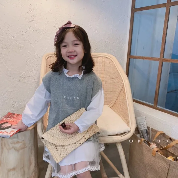 

2019 spring new children's clothing children's sweater girls sleeveless pullover wild knit vest sweater