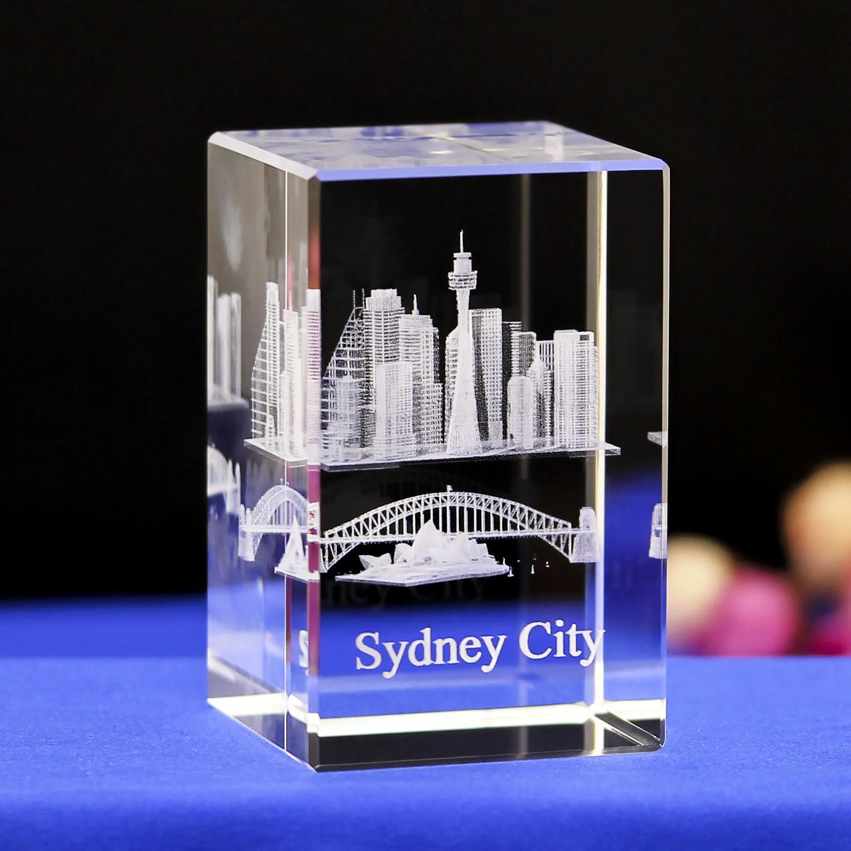 

K9 Crystal Laser 3D Internal Sculpture Inter-engraving Statue Sydney City Figurines and Miniatures Creative Crafts Home Decor
