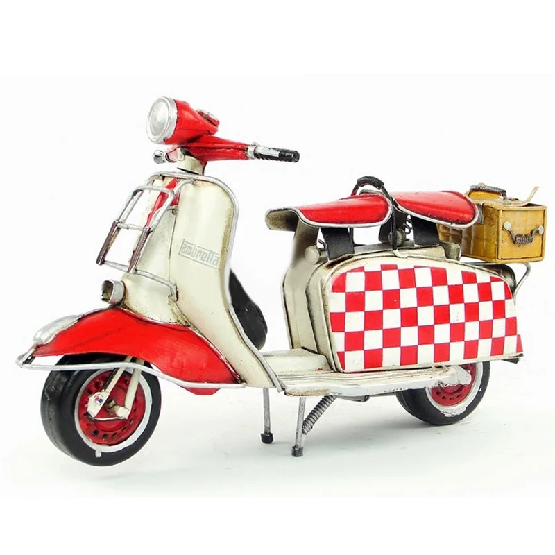 Vespa мини металлический мотоцикл модель ручной работы Красная клетка винтажная