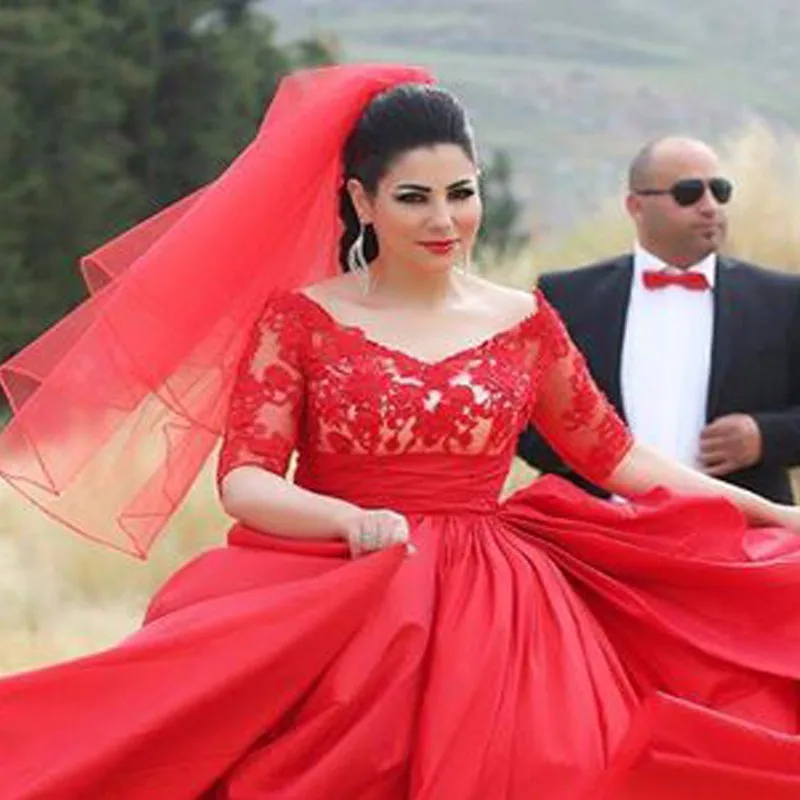 Romantic-Red-Wedding-Dresses-2015-Plus-Size-Half-Sleeves-Bridal-Dress-V-neck-Sexy-Appliques-With (3)