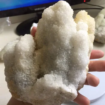 

1.11kg High Quality Natural Reiki Whtie Crystal Points Cluster Quartz Crystal Specimen for Wedding Decoration