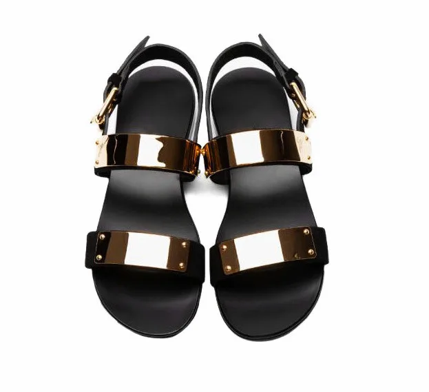 

Summer Men New Fashion Round Toes Rivet Sandals Male England Style Beach Sandals Summer Flat Leather Sandals Free Shipping