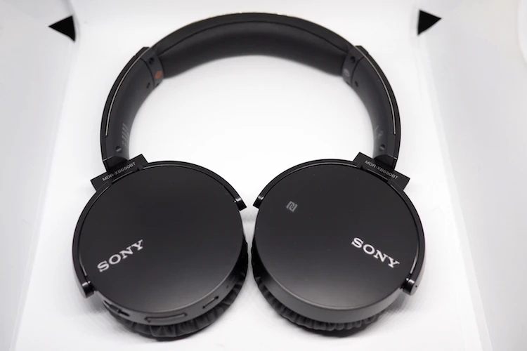 Беспроводные наушники SONY NFC с усиленными басами Беспроводная стереогарнитура