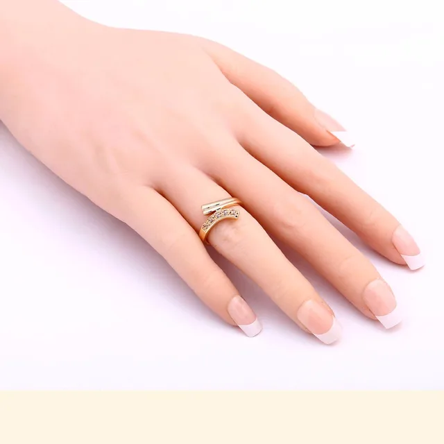 Crazy Feng 2017 Unique Design Bend Gold-color Ring Fashion Crystal Jewelry Rings For Women Bridal Wedding Ring Lovers’ Gift