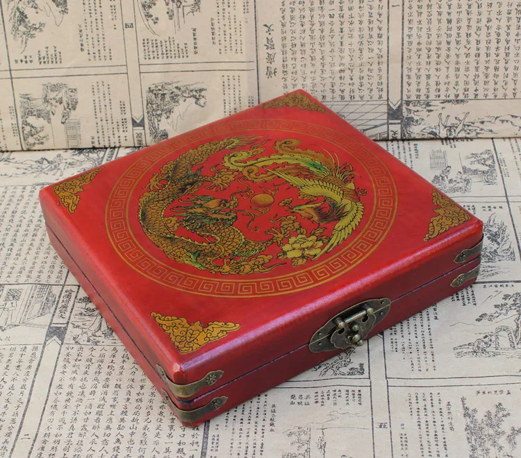 2017 Antique Chess Set of Chess Wooden Coffee Table Antique Miniature Chess Board Chess Pieces Move Box Set Retro Style Lifelike