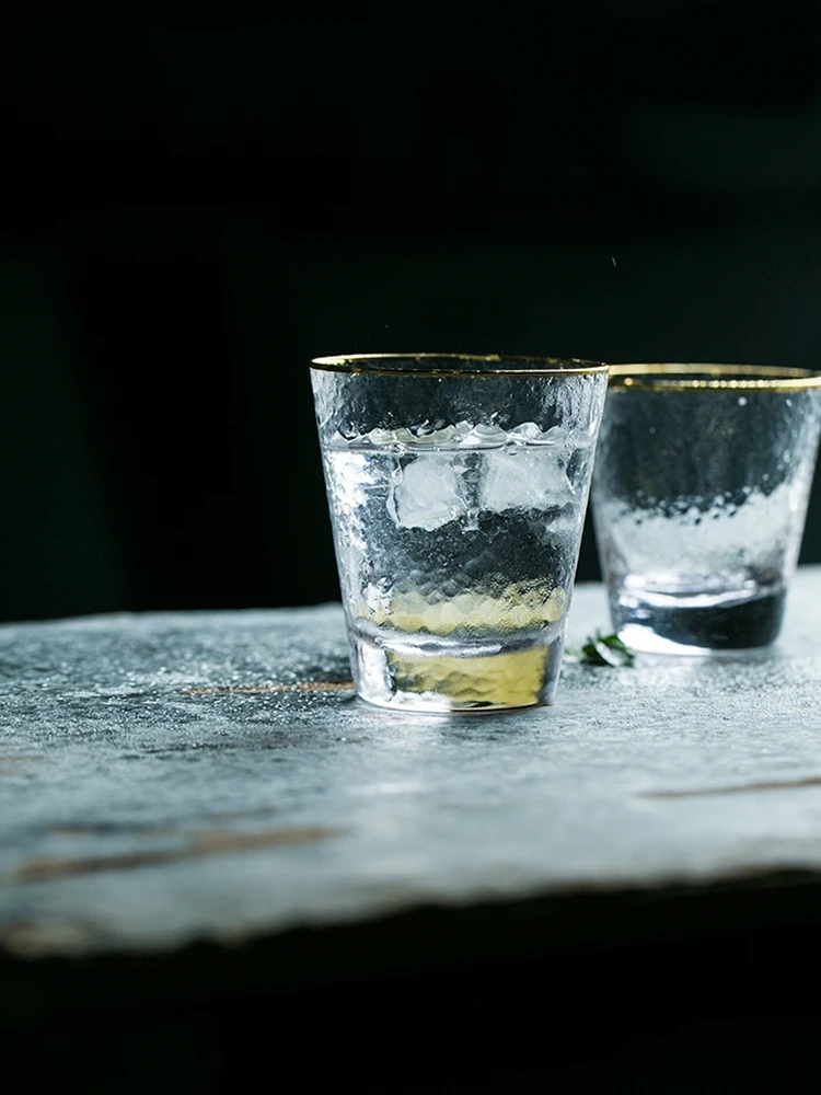 Goedkoop Ins gilt randen hamer cup, loodvrij kristalglas, koud drankje cup, vruchtensap glas cocktail glas gouden slanke cup voor sap