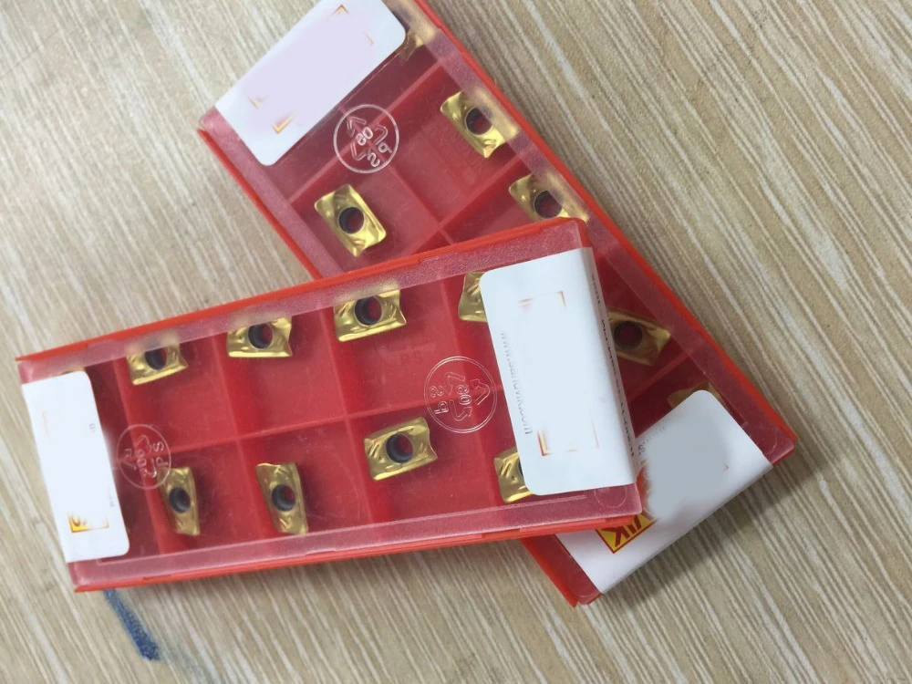 

100pcs R390-11T308M-PM 1025 R0.8 1025 Milling blade insert FOR steel