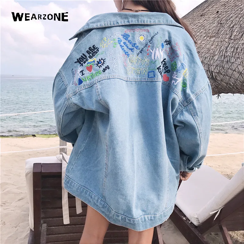 

2017 Autumn female Oversize jean jacket casual double pocket decorated denim jacket clothing embroidery women jacket coat