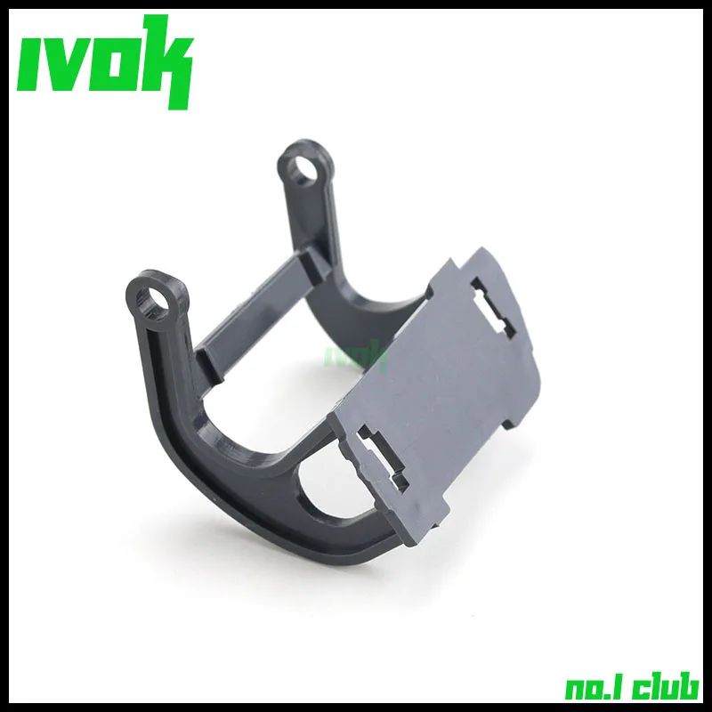 Держатели крышек для левых фар BMW E60 E61 525i 528i 530i 550i 2004-2007 51117060585 | Автомобили и